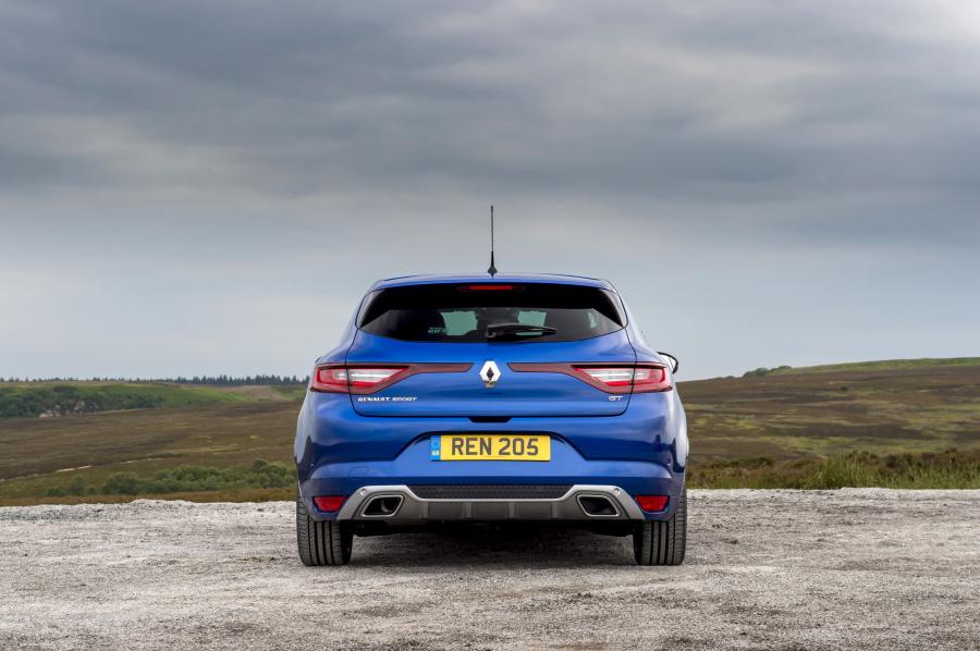  Renault Megane GT 2016 года  (UK) (фото 4 из 39)